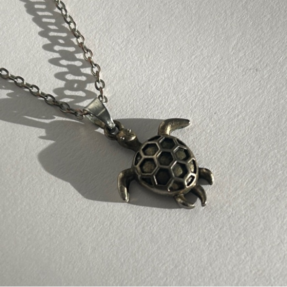 Turtle Pendant Necklace - Picture 2 of 3